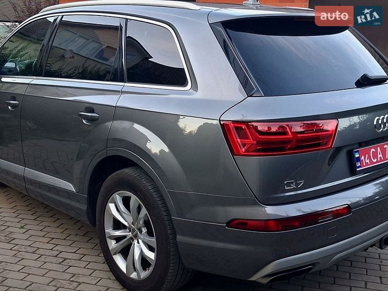 Внедорожник / Кроссовер Audi Q7 2017 в Харькове