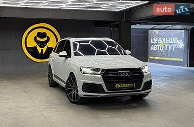 Внедорожник / Кроссовер Audi Q7 2015 в Черновцах