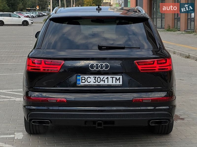 Позашляховик / Кросовер Audi Q7 2016 в Вінниці