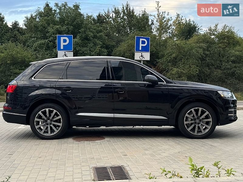 Позашляховик / Кросовер Audi Q7 2016 в Вінниці
