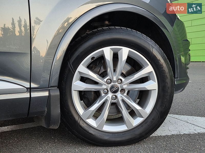 Позашляховик / Кросовер Audi Q7 2015 в Києві фото 48 Позашляховик / Кросовер Audi Q7 2015 в Києві
