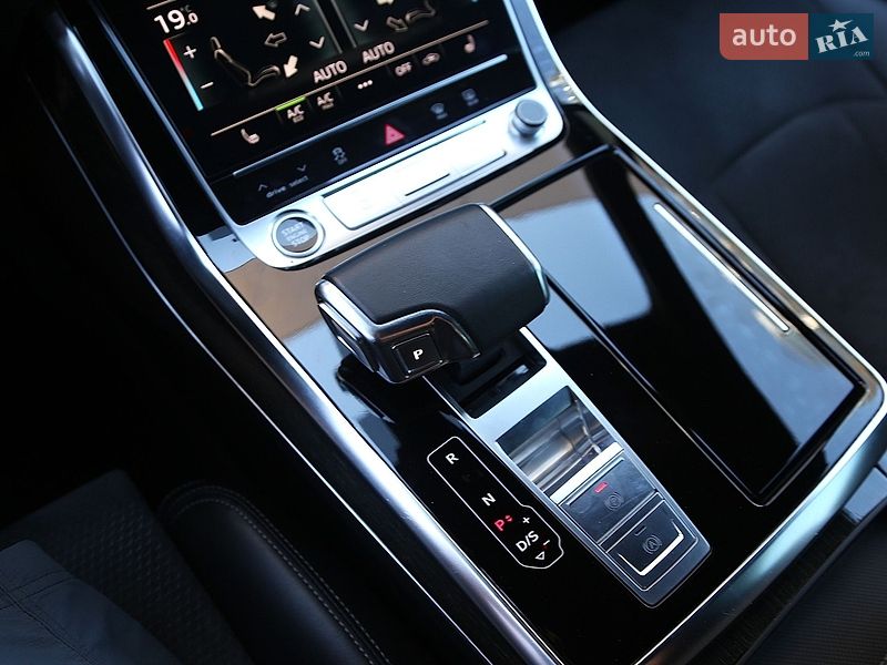 Внедорожник / Кроссовер Audi Q7 2022 в Киеве