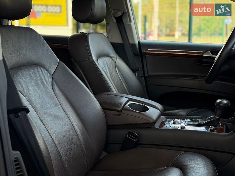 Позашляховик / Кросовер Audi Q7 2013 в Миколаєві