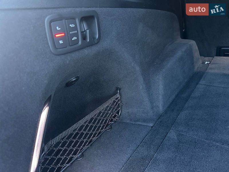 Позашляховик / Кросовер Audi Q7 2016 в Рівному