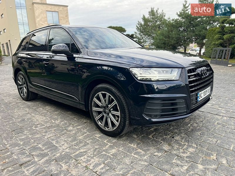 Позашляховик / Кросовер Audi Q7 2015 в Львові