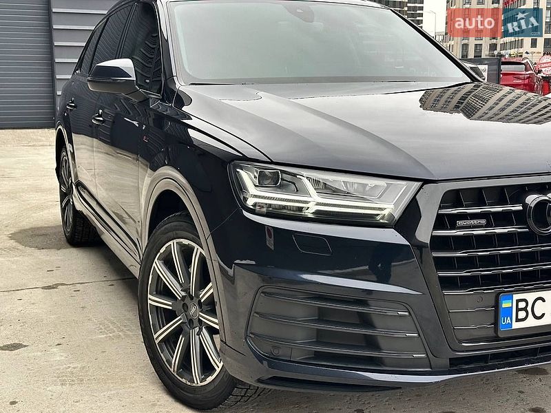 Позашляховик / Кросовер Audi Q7 2015 в Львові