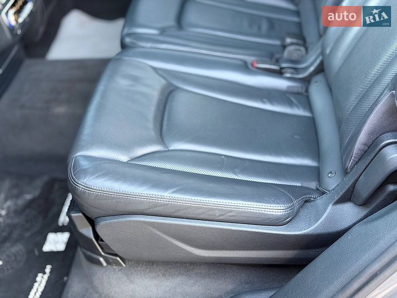 Внедорожник / Кроссовер Audi Q7 2016 в Кривом Роге