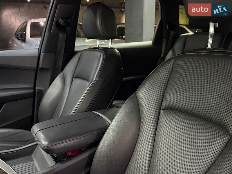 Позашляховик / Кросовер Audi Q7 2016 в Одесі фото 16 Позашляховик / Кросовер Audi Q7 2016 в Одесі