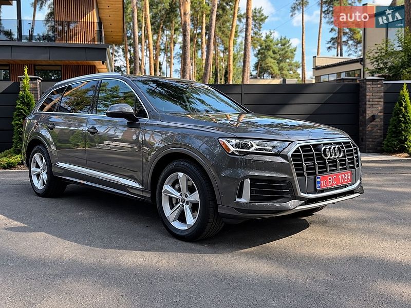 Внедорожник / Кроссовер Audi Q7 2020 в Киеве