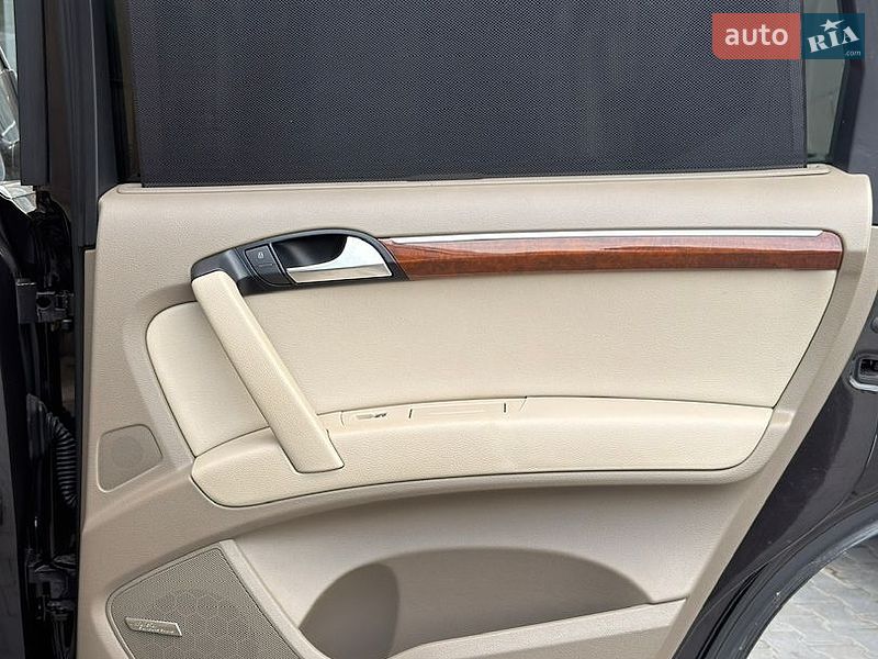 Позашляховик / Кросовер Audi Q7 2013 в Чернівцях фото 34 Позашляховик / Кросовер Audi Q7 2013 в Чернівцях