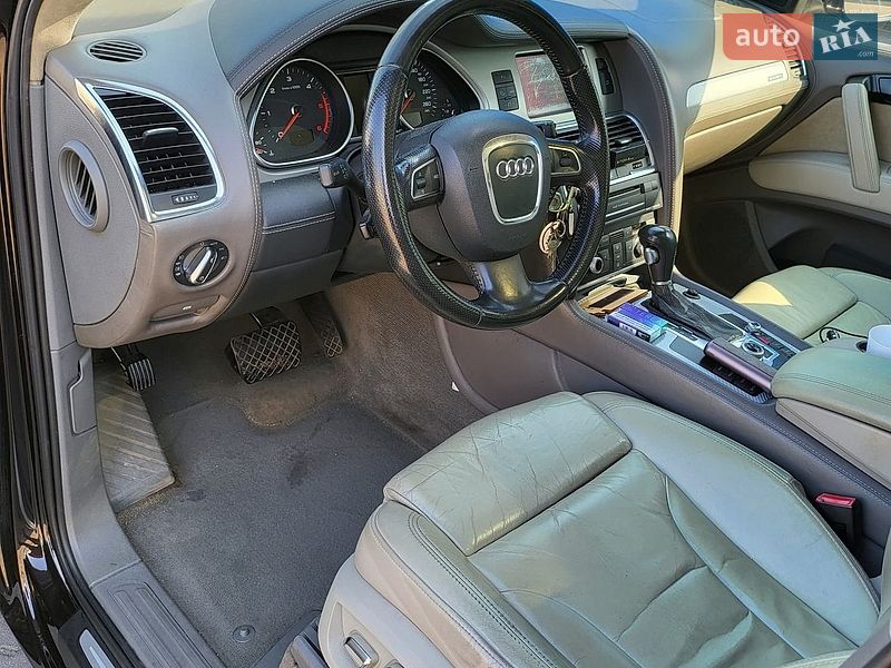 Внедорожник / Кроссовер Audi Q7 2009 в Тернополе