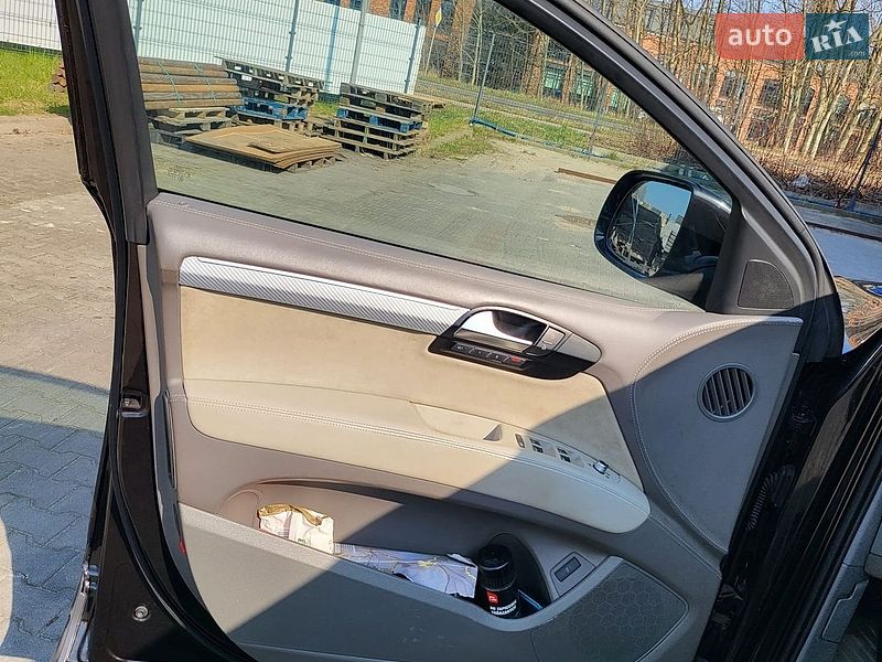 Внедорожник / Кроссовер Audi Q7 2009 в Тернополе