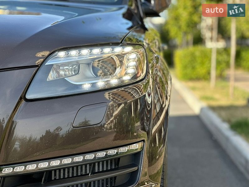 Позашляховик / Кросовер Audi Q7 2013 в Києві
