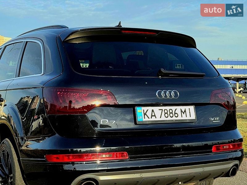 Позашляховик / Кросовер Audi Q7 2014 в Києві