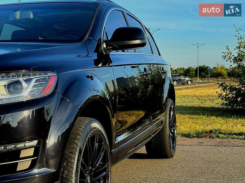 Позашляховик / Кросовер Audi Q7 2014 в Києві