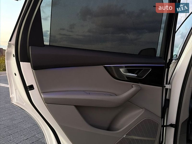 Позашляховик / Кросовер Audi Q7 2022 в Львові