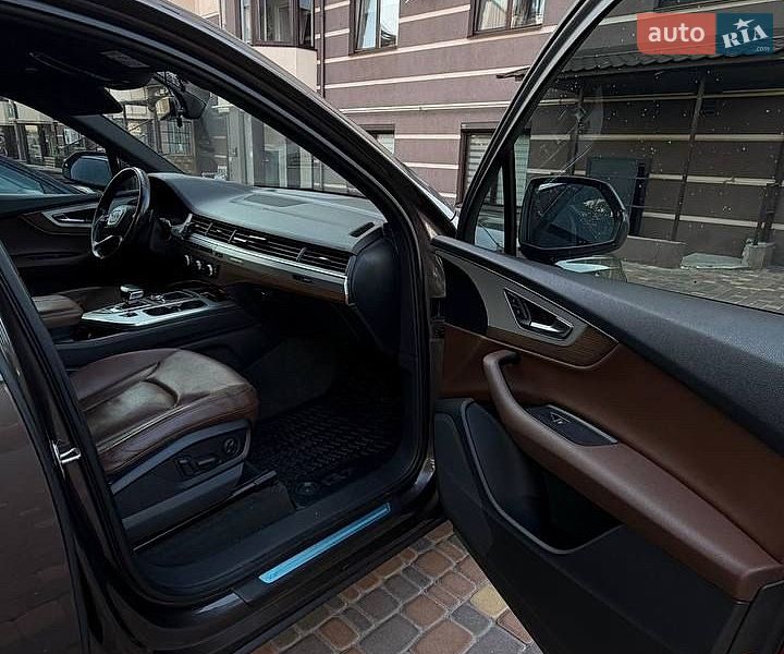 Позашляховик / Кросовер Audi Q7 2017 в Києві