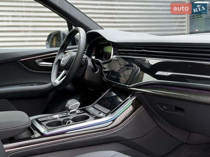 Позашляховик / Кросовер Audi Q7 2025 в Києві