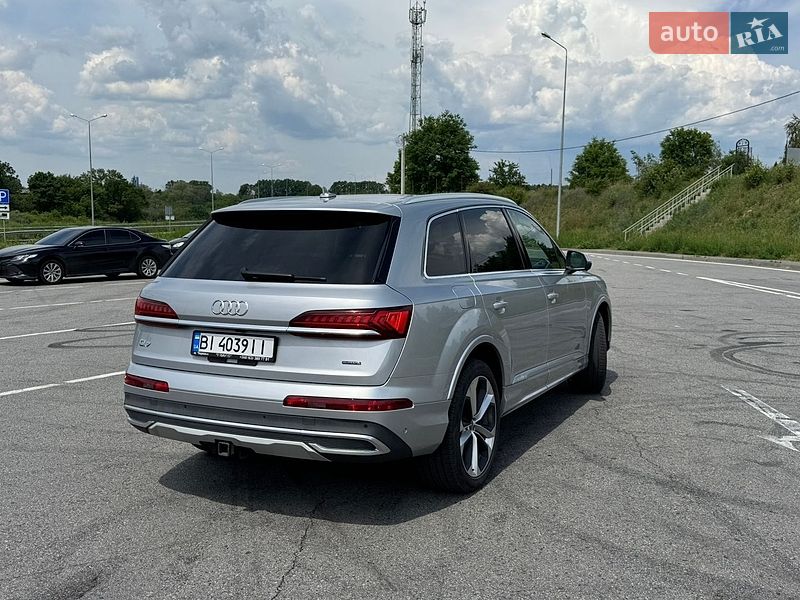 Внедорожник / Кроссовер Audi Q7 2021 в Полтаве