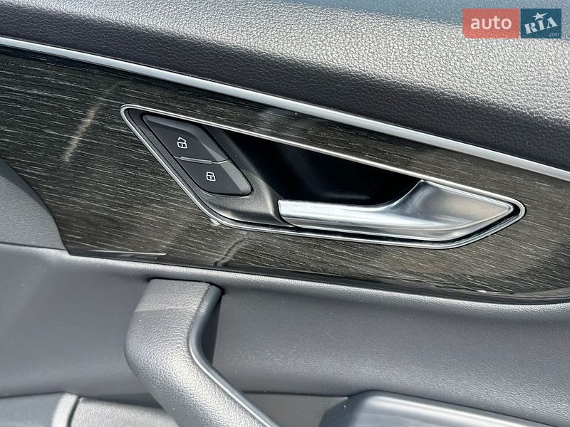 Внедорожник / Кроссовер Audi Q7 2021 в Полтаве