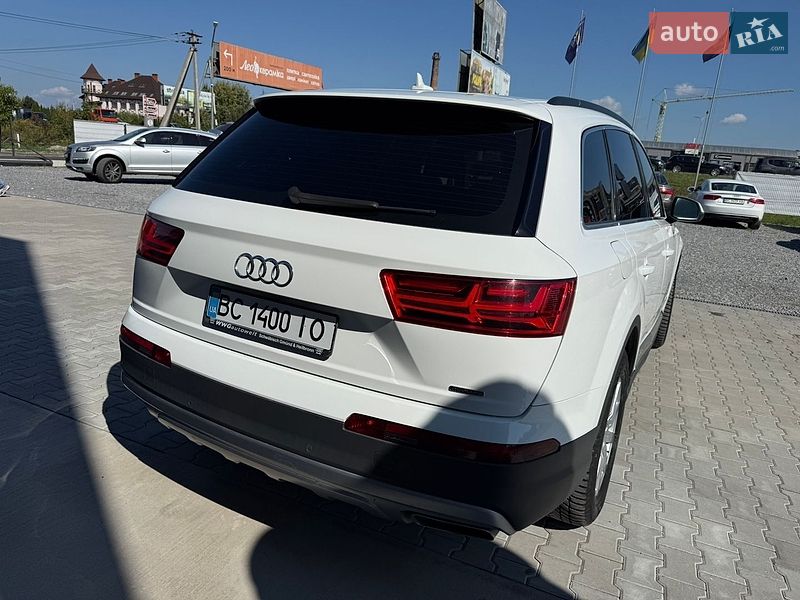 Позашляховик / Кросовер Audi Q7 2016 в Львові