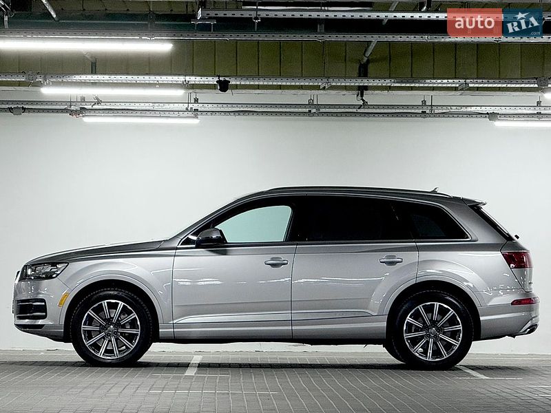 Позашляховик / Кросовер Audi Q7 2016 в Києві