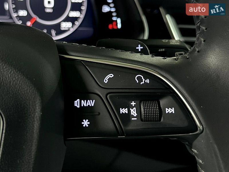 Позашляховик / Кросовер Audi Q7 2016 в Києві