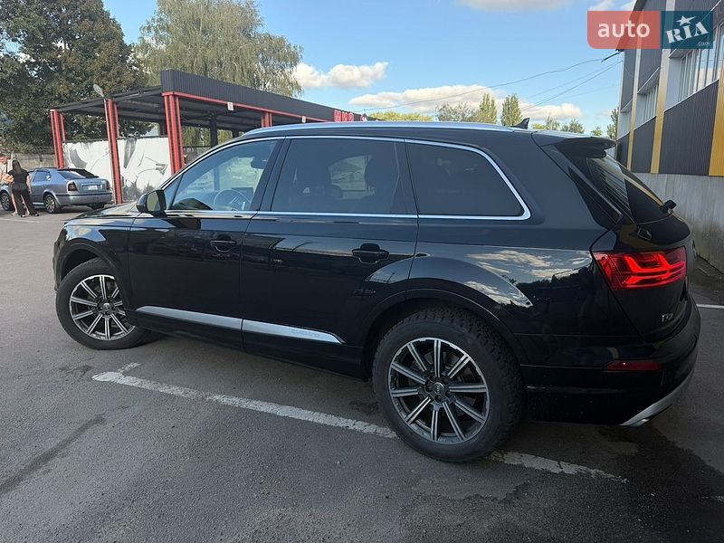 Внедорожник / Кроссовер Audi Q7 2016 в Нежине