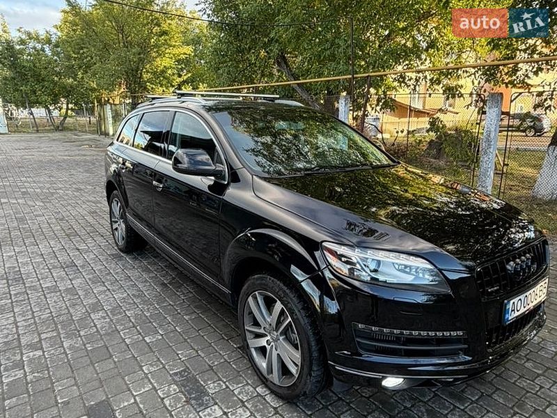 Внедорожник / Кроссовер Audi Q7 2013 в Мукачево
