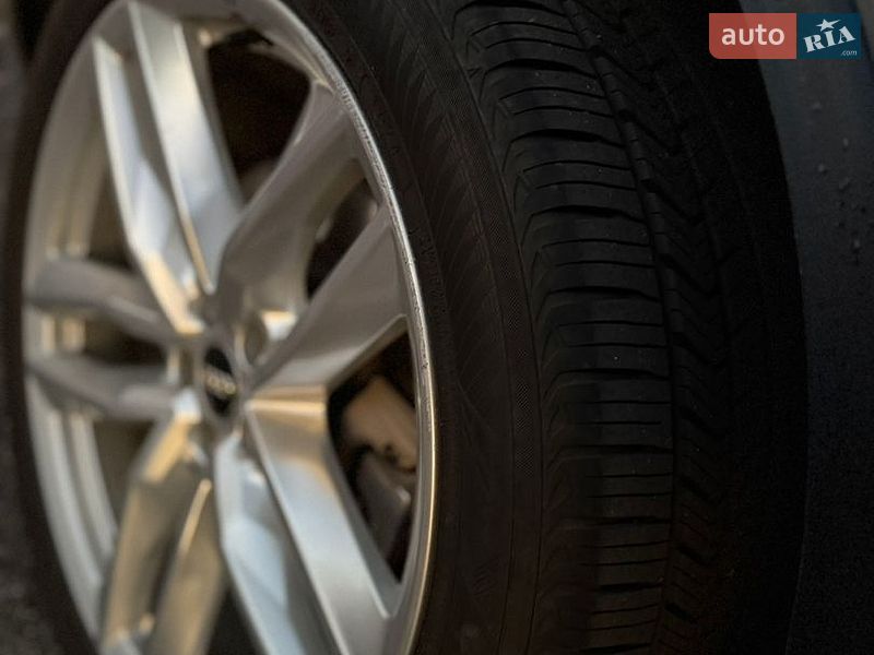 Позашляховик / Кросовер Audi Q7 2017 в Вінниці