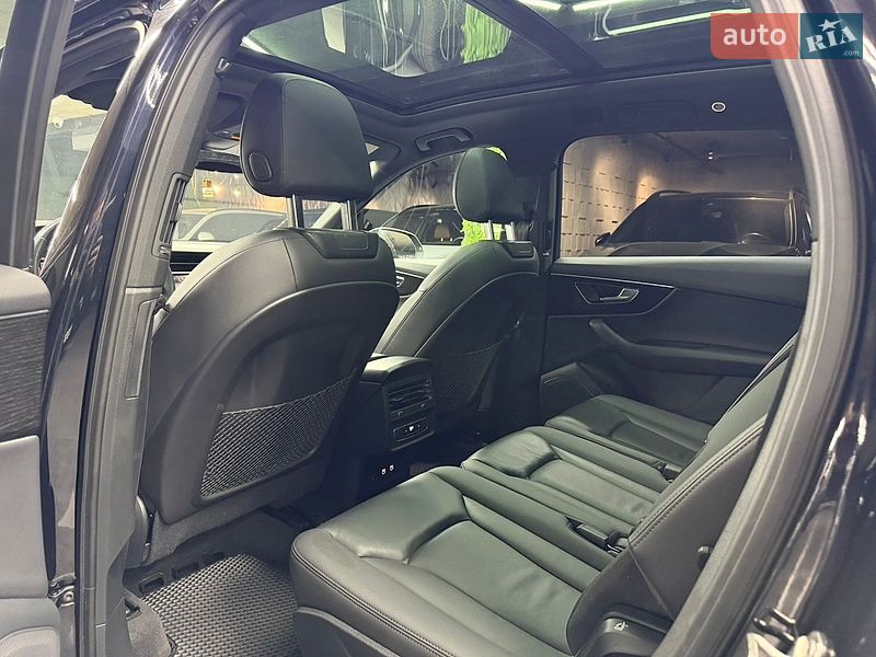 Позашляховик / Кросовер Audi Q7 2021 в Одесі фото 19 Позашляховик / Кросовер Audi Q7 2021 в Одесі