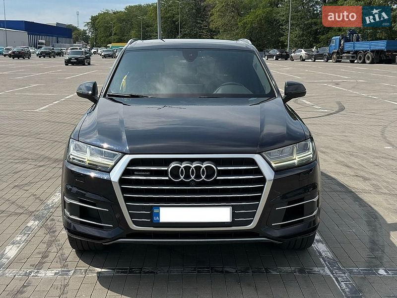 Позашляховик / Кросовер Audi Q7 2017 в Одесі