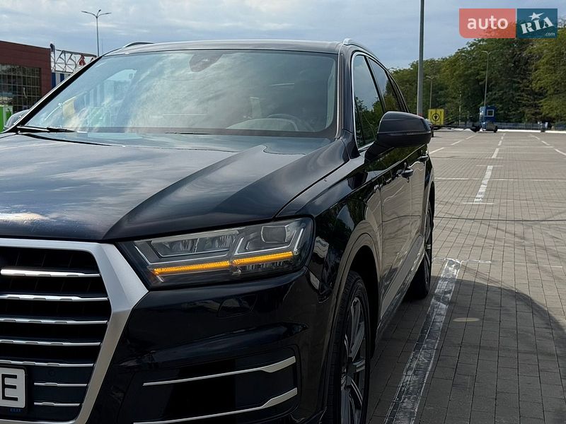 Позашляховик / Кросовер Audi Q7 2017 в Одесі