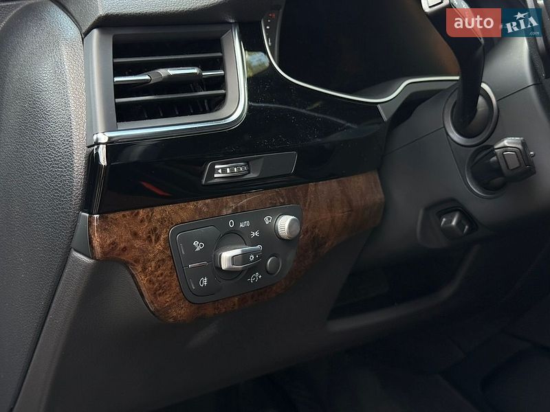 Внедорожник / Кроссовер Audi Q7 2019 в Киеве
