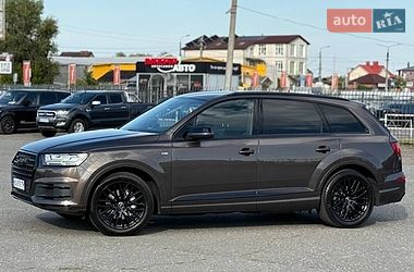 Внедорожник / Кроссовер Audi Q7 2016 в Киеве