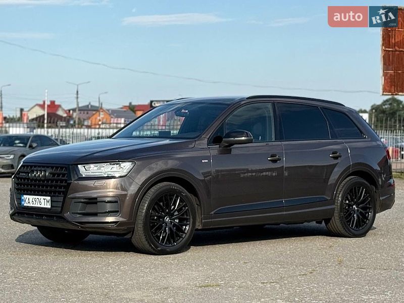 Внедорожник / Кроссовер Audi Q7 2016 в Киеве