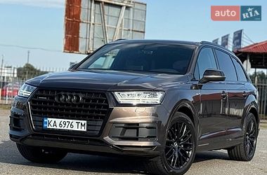 Внедорожник / Кроссовер Audi Q7 2016 в Киеве