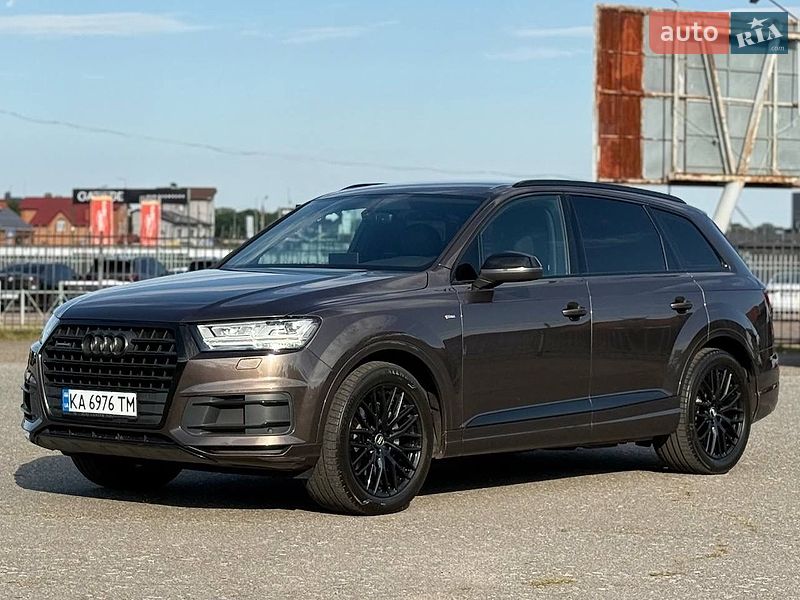 Внедорожник / Кроссовер Audi Q7 2016 в Киеве