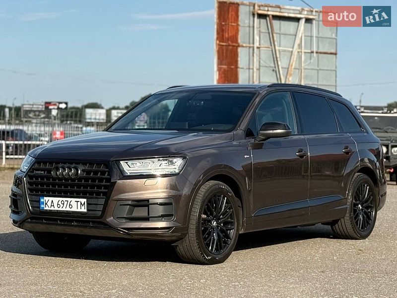 Внедорожник / Кроссовер Audi Q7 2016 в Киеве