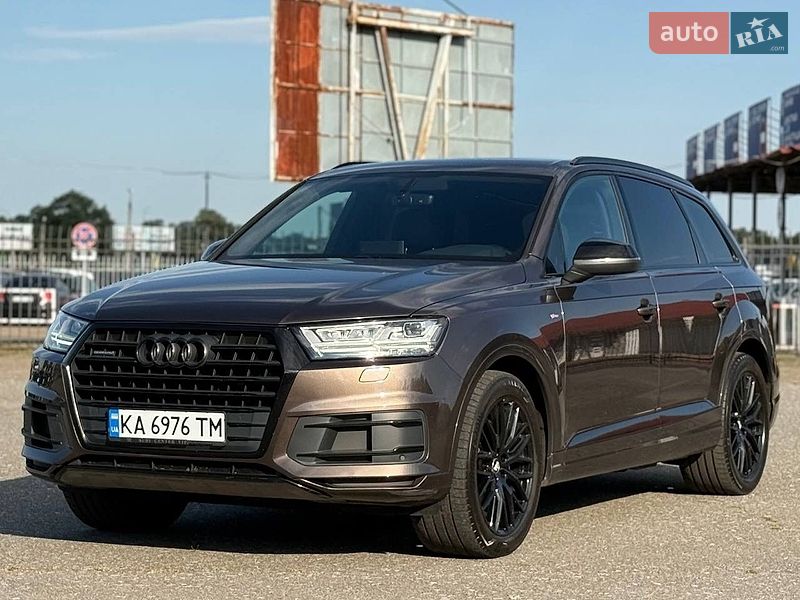 Внедорожник / Кроссовер Audi Q7 2016 в Киеве