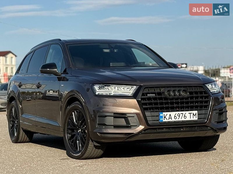 Внедорожник / Кроссовер Audi Q7 2016 в Киеве