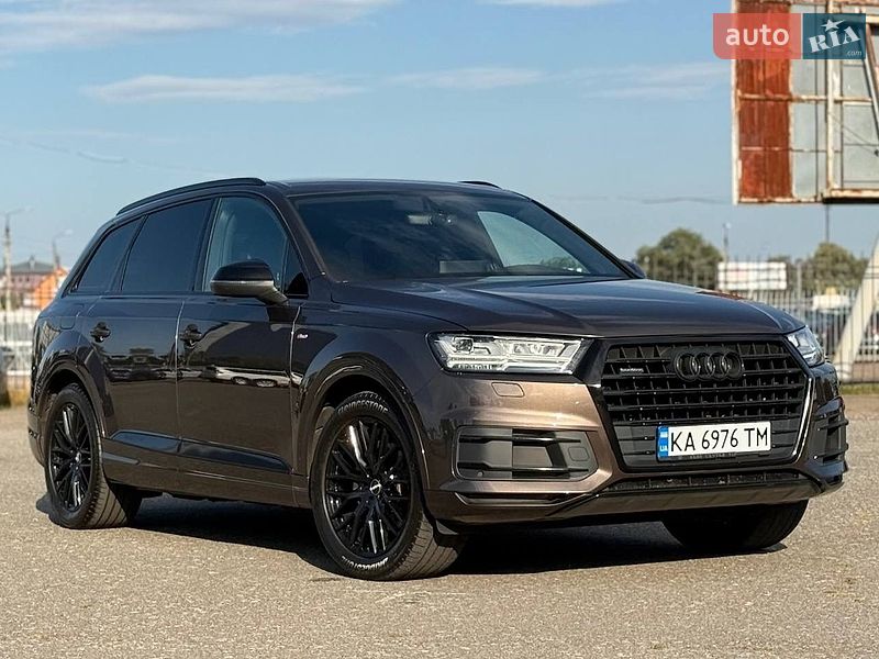 Внедорожник / Кроссовер Audi Q7 2016 в Киеве