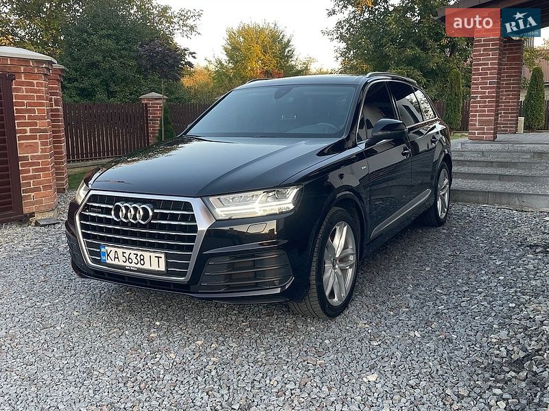 Позашляховик / Кросовер Audi Q7 2015 в Калуші