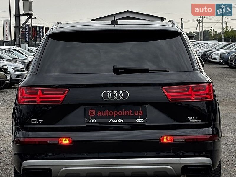Позашляховик / Кросовер Audi Q7 2016 в Білогородці