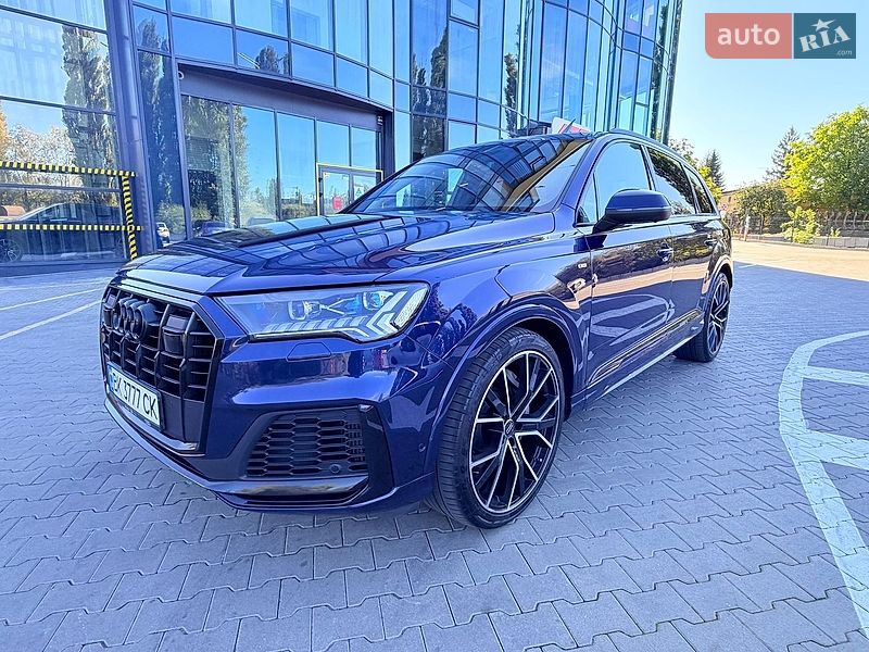 Позашляховик / Кросовер Audi Q7 2021 в Рівному