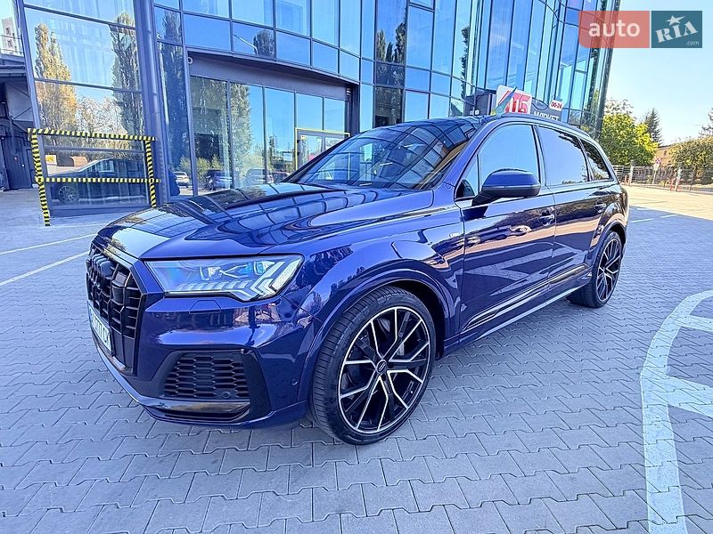 Позашляховик / Кросовер Audi Q7 2021 в Рівному