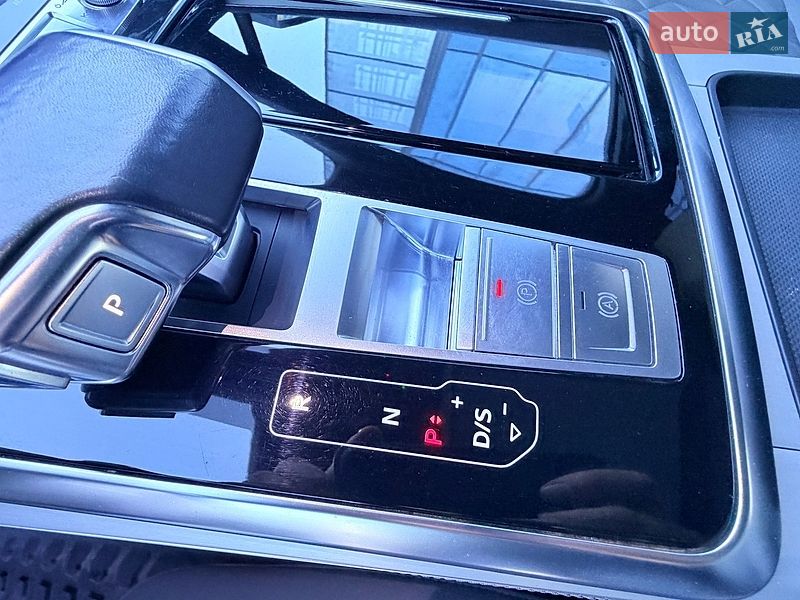 Позашляховик / Кросовер Audi Q7 2021 в Рівному