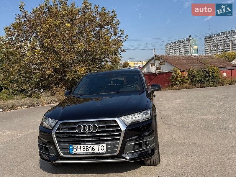 Audi Q7 2017