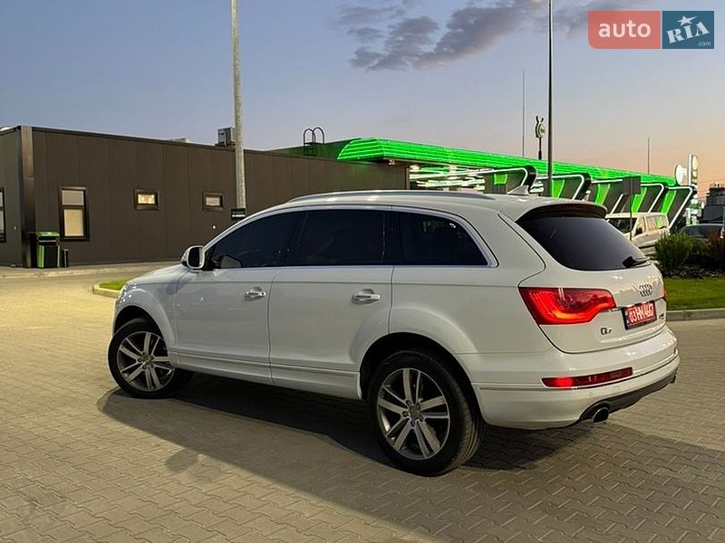 Позашляховик / Кросовер Audi Q7 2013 в Тернополі