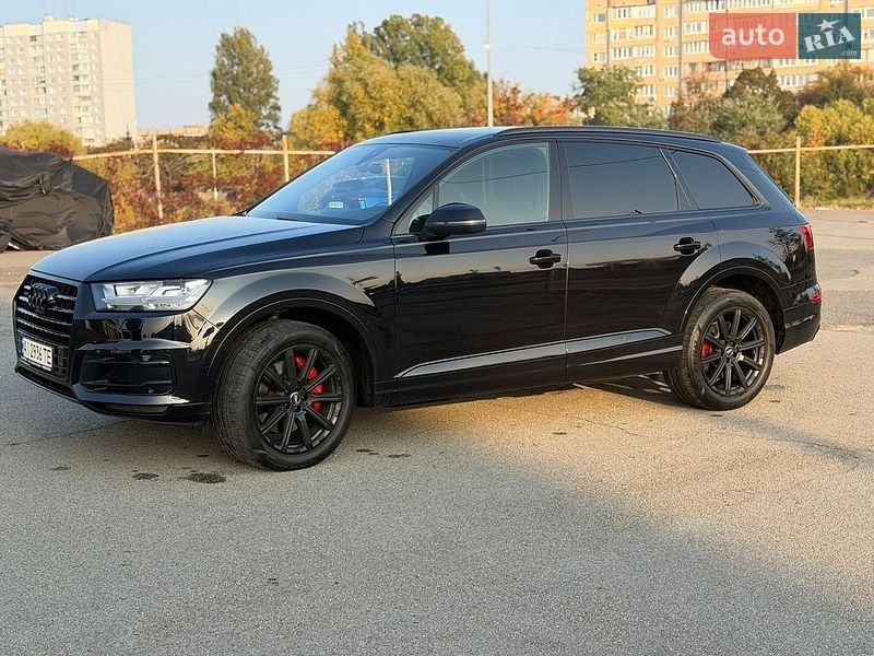 Внедорожник / Кроссовер Audi Q7 2016 в Киеве